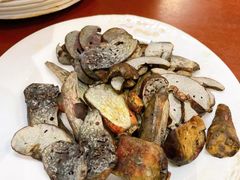 -菌之家·专业纯野生菌火锅·特色炒菌