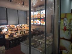 面包甜点陈列柜-桐庐土菜馆·传承经典土菜