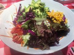 牛油果蔬菜沙拉-辣小鲜·南昌大排档(船山路店)