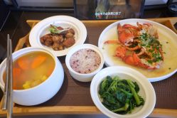 -臻康乃馨月子中心(集美店)