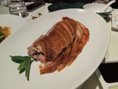 酥香嫩烤鸭-四季民福烤鸭店(外滩外白渡桥店)