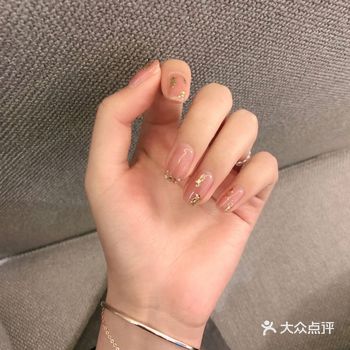 配上金箔太温柔了吧，也超级显手白！