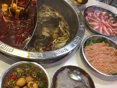 菌汤鸳鸯锅-憨铁匠老火锅(龙岗万科里店)