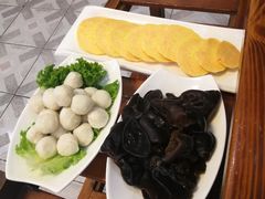 -景明轩•养生酸汤鱼火锅 云贵鲜菌 现舂野果酸汤(王寨小区店)