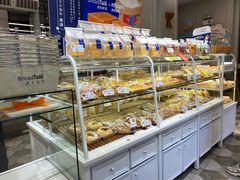 面包甜点陈列柜-BreadTalk面包新语·烘焙蛋糕(海岸城店)