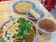 -柳州肥姨妈大骨螺蛳粉(东靖路店)