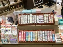 -钟书阁(群光广场店)