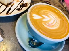 香草拿铁-Nectar One Cafe(勇烈路n1店)