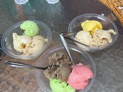 -古老冰山特色冰淇淋店(艾提尕尔店)