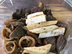 -松树干拌面店