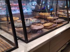 面包甜点陈列柜-巴黎贝甜(大宁国际商业广场店)