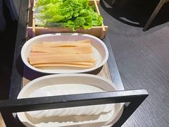 -尚尚仙·酸汤猪手·猪肚鸡火锅(华联万柳购物中心店)