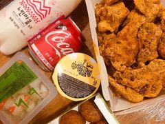 -BHC炸鸡(明洞总店)