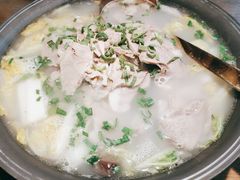 -蜜桃餐厅·伴山(湖滨商业街店)