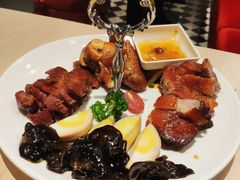 烧味拼盘里鸡爪-避风塘(宝山万达店)