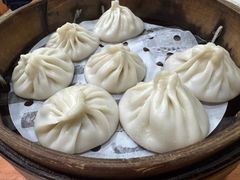 -莱莱小笼·乔艾