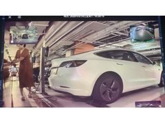 -TESLA 特斯拉(上海太古汇体验店)