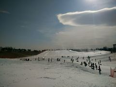 -华彬猛犸滑雪场