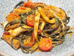 蟹膏海鲜墨鱼面-农畉LONFOOD(益田假日广场店)