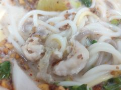 -许西美食一条街