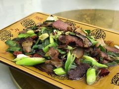 精品老腊肉-君华饭店·腊排铜火锅