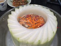 -得意咚瓜·顺德鱼生·冬瓜火锅(深圳首店)