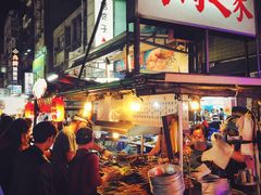 -六合夜市