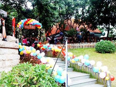 酒吧婚礼的布置-爵士花园音乐酒吧餐厅
