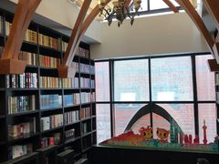 -钟书阁(松江泰晤士小镇店)