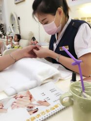 -印奈儿美甲手足护理机构