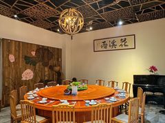 -花溪雨·森林餐厅(石基店)