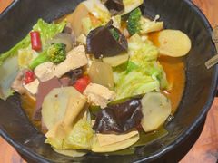 -万记麻辣烫国展总店