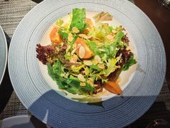-卡普里披萨·牛扒·下午茶