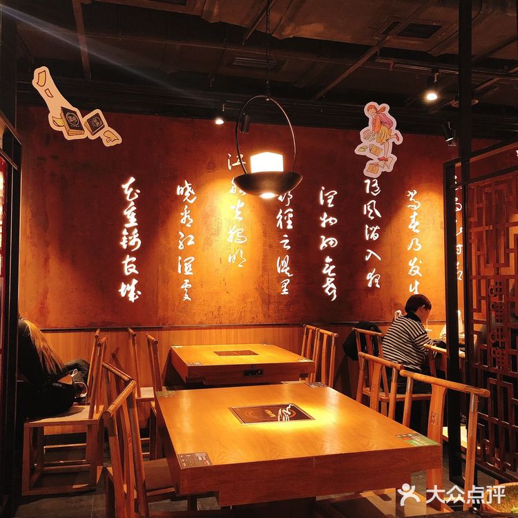 热水是一次性纸杯可以自取
