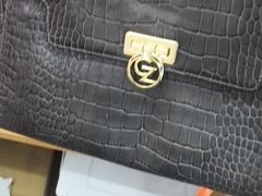 -唯品仓(东山锦轩·现代城店)