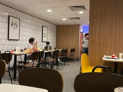 -麦当劳(中唱大厦店)