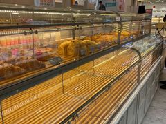 面包甜点陈列柜-面包新语(龙湖·西宸天街店)