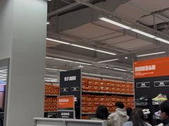 -NIKE上海青浦优选体验店