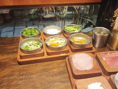 -银米·云南传统过桥米线(双廊黑金冠店)