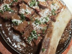 -蜜桃餐厅·伴山(湖滨商业街店)