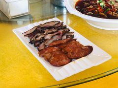 -胖大姐黄辣丁鱼庄(新津店)