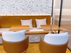 -Line 咖啡(石厦花园店)