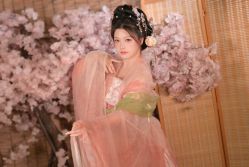 -汉仪华裳汉服馆(打浦桥店)