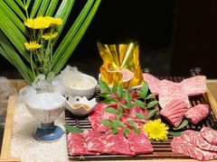 -铭牛烧肉·和牛海鲜自助(高新月牙湖店)