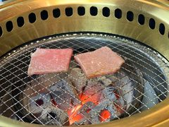 -山川小町·极番烧肉(新地假日广场店)