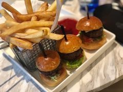 迷你和牛汉堡-粤海喜来登酒店·&More聚驿(天河城店)