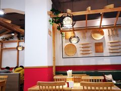 大堂-八二小区抄手(三友路店)