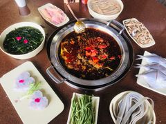 -巴倒烫陆派火锅山庄(南山总店)
