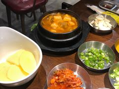 -·缸桶屋·韩式牛肋条自助烤肉(西湖D11店)
