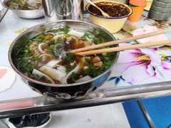 -花溪牛肉粉(八鸽岩店)